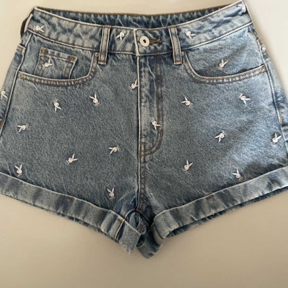 Playboy x PacSun Shorts Womens Sz 25 Bunny Embroidered Denim Festival Jean
